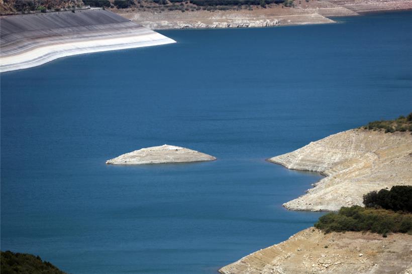 Anfang Juli lag der Wasserstand des Mornos-Stausees rund 200 Kilometer westlich von Athen, der wichtigsten Wasserquelle für die Region Attika rund um die Hauptstadt, um 30 Prozent niedriger als im gleichen Zeitraum des Vorjahres 
