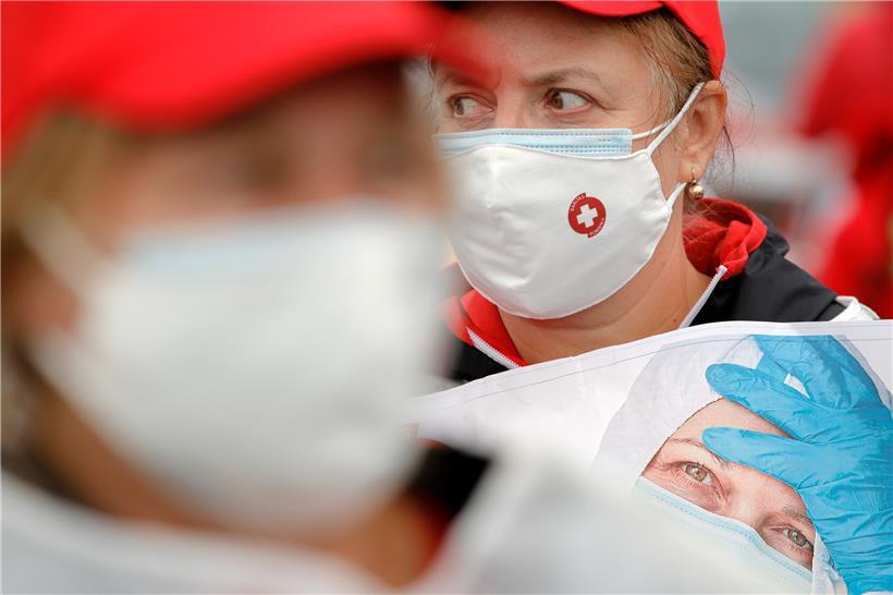 Anfang des Monats demonstrierten Mitglieder des Gesundheitswesens vor dem Regierungssitz für die Zahlung ausstehender Gehälter und die Eröffnung neuer Stellen im nationalen Gesundheitssystem

