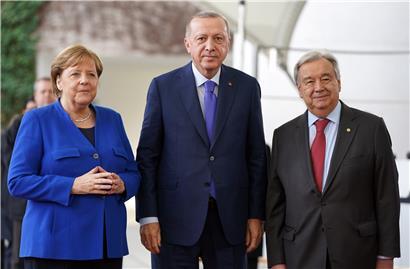 Angela Merkel (CDU) empfängt am 19.1.2020 Recep Tayyip Erdogan und Antonio Guterres (r), Generalsekretär der Vereinten Nationen, vor dem Bundeskanzleramt zur Libyen-Konferenz. Ziel der Konferenz ist ein dauerhafter Waffenstillstand in dem Bürgerkriegsland.
