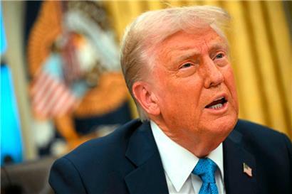 Angesichts der Drohungen Trumps und der wachsenden Konkurrenz aus China täten die europäischen Regierungen gut daran, ihren Regulierungseifer zu zügeln
