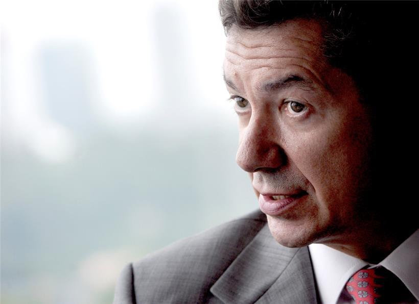 Angesichts der aktuellen Ereignisse sei es wichtig, gerade der jüngeren Generation etwas über die Zerbrechlichkeit der Welt mitzuteilen, sagte Bruno Théret während der Pressekonferenz am Donnerstag
