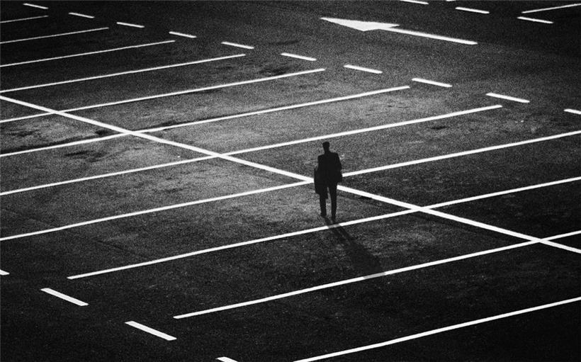 Angstraum? Auf öffentlichen Straßen und Plätzen Energie zu sparen, kann in Widerspruch zu anderen Interessen stehen.
