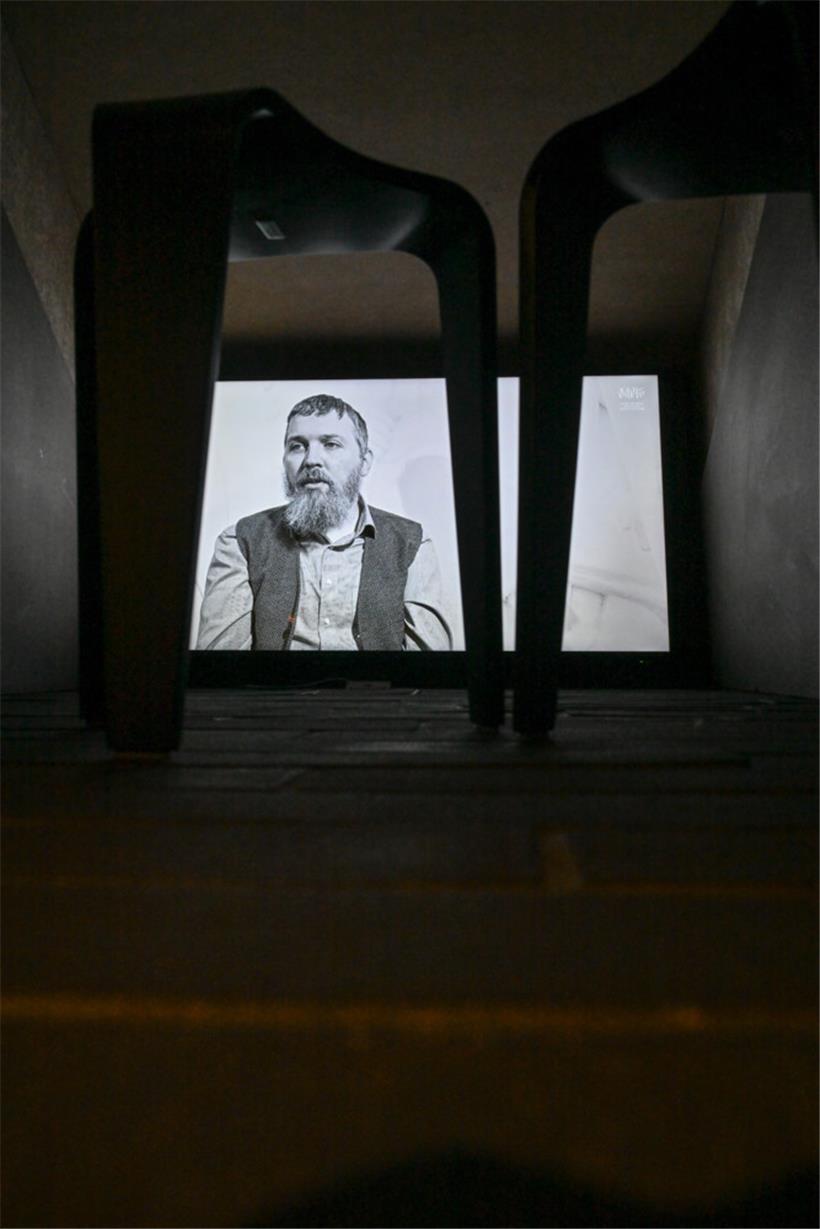 Anhand von kleinen Filmen wird das Schicksal der vergessenen Opfer anders aufber...