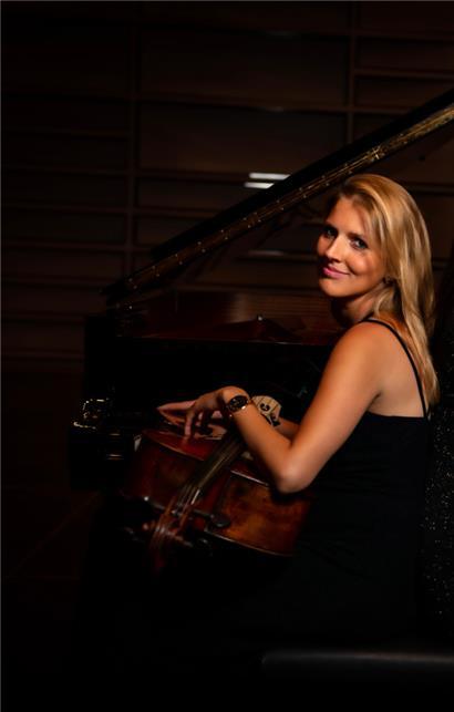 Anik Schwall: „Ich brauche diese Dynamik und kann mir momentan wirklich nicht vorstellen, eine feste Anstellung in einem Orchester zu haben und nur das zu machen“
