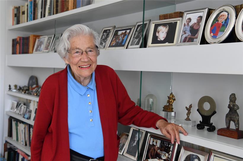 Anise Koltz, dans son domicile, en mai 2018, après avoir reçu le Goncourt de la Poésie
