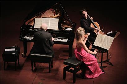 Anne Sophie Mutter, Klavierpartner Lambert Orkis und Cellist Maximilian Hornung
