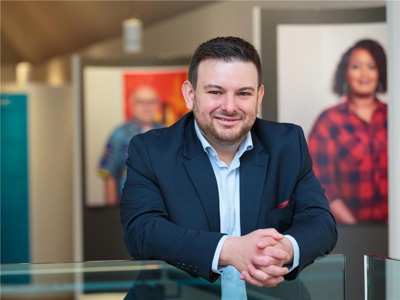 Régis Moes 2022 bei der Aufarbeitung von Luxemburgs Kolonialvergangenheit und Raubgut in Museen