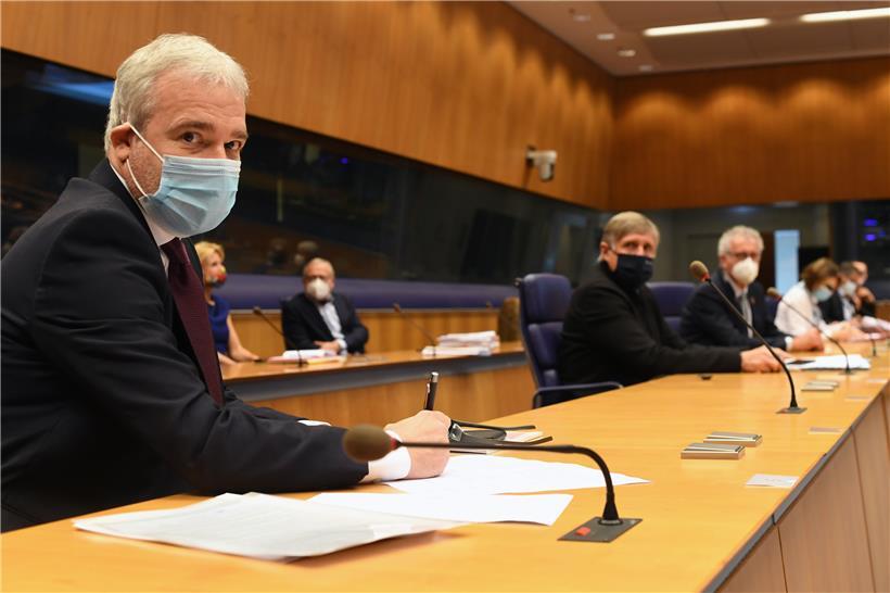 Arbeitsminister Dan Kersch wird noch einen Gesetzesvorschlag zur Kurzarbeit nachliefern 
