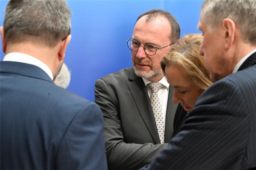 Arbeitsminister Georges Engel (M.) musste heute in der Chamber zu neuen Arbeitszeitmodellen Stellung beziehen
