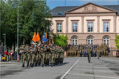 Armee-Parade in Diekirch im Vorfeld des Nationalfeiertags 
