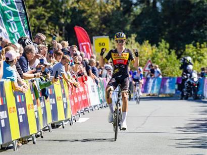 Arno Wallenborn jubelte am Sonntag über seinen ersten Sieg bei einem UCI-Rennen