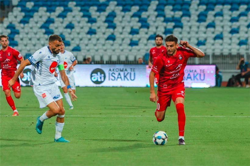Artur Abreu (r.) und Differdingen dürfen noch an eine Qualifikation glauben
