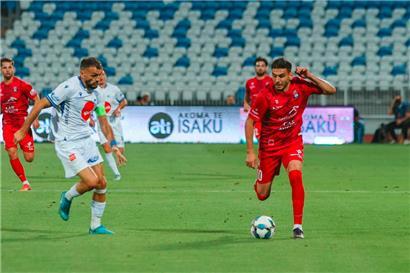 Artur Abreu (r.) und Differdingen dürfen noch an eine Qualifikation glauben
