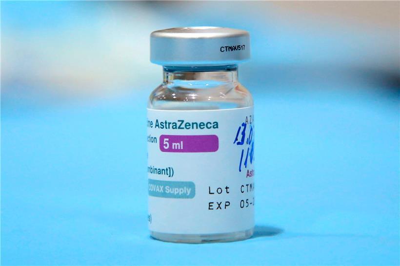 Auch Deutschland setzt Corona-Impfungen mit dem Präparat des Herstellers AstraZeneca vorsorglich aus
