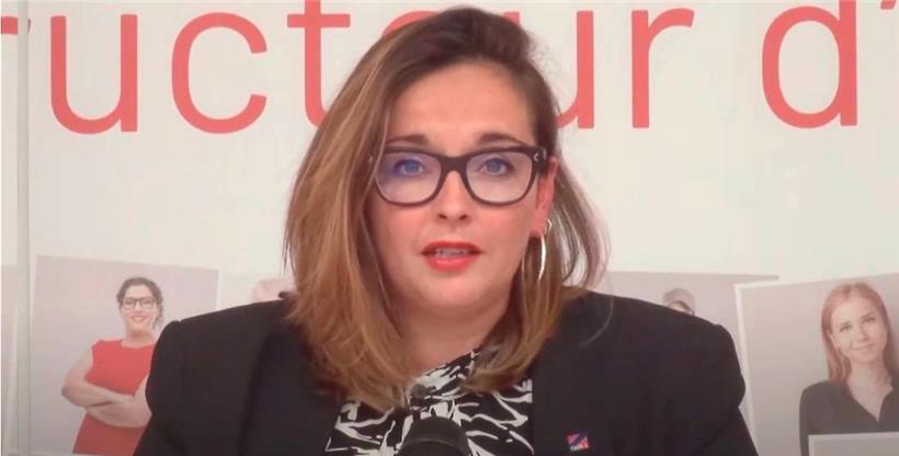 Auch Nora Back muss zum 1. Mai 2020 vor einem Publikum sprechen, das nur indirekt anwesend ist
