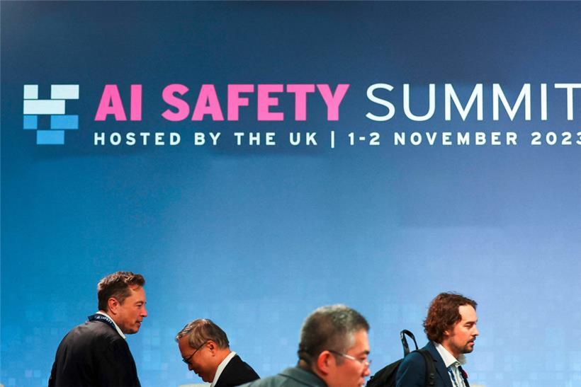 Auch X-, SpaceX- und Tesla-Chef Elon Musk (l.) nahm am Treffen in Bletchley Park teil
