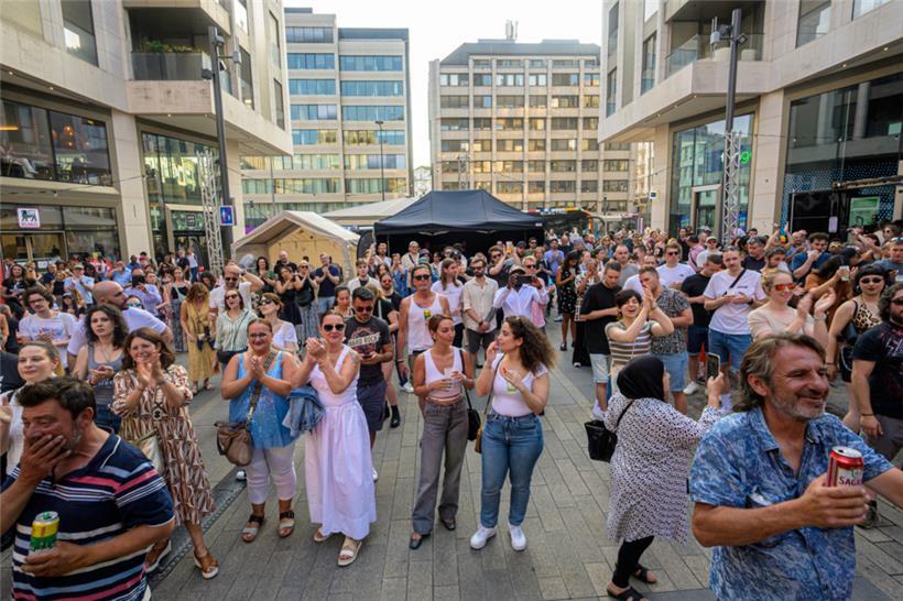 Auch am Hamilius versammelten sich Zuhörer und Zuschauer