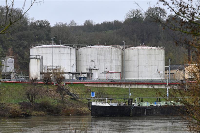 Auch das Entladen der Tankschiffe auf der Mosel sei nur oberflächlich behandelt worden, heißt es in Mertert-Wasserbillig
