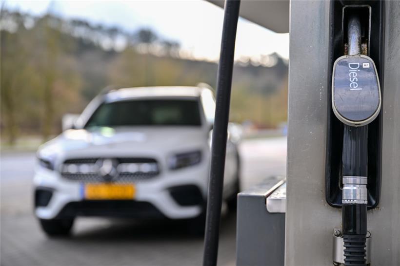 Auch der Dieselpreis gibt ein gutes Stück nach. 
