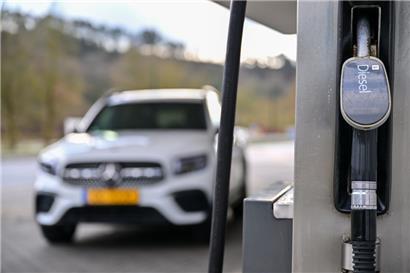 Auch der Dieselpreis gibt ein gutes Stück nach. 
