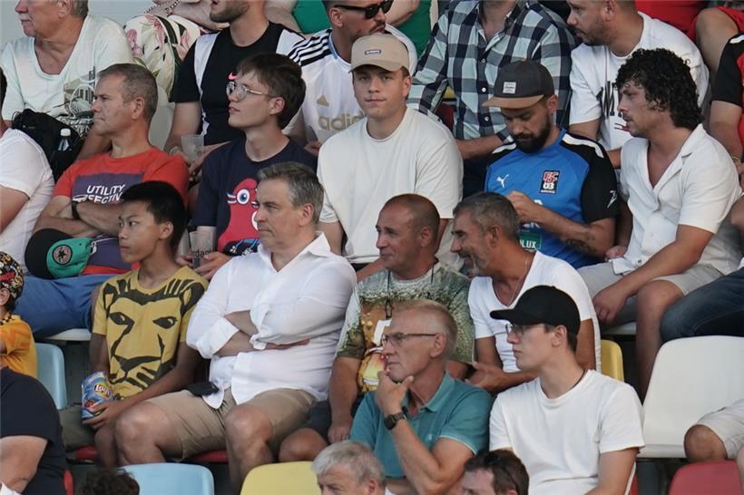 Auch der gebürtige Differdinger Claude Meisch ließ sich das Derby nicht entgehen
