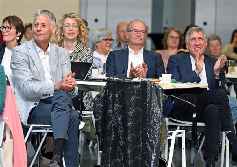 Auch die Ministerkollegen Henri Kox, Joëlle Wefring, Claude Turmes und François Bausch waren anwesend
