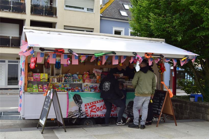 Auch die Stände waren ganz im Fifties-Rock-Stil