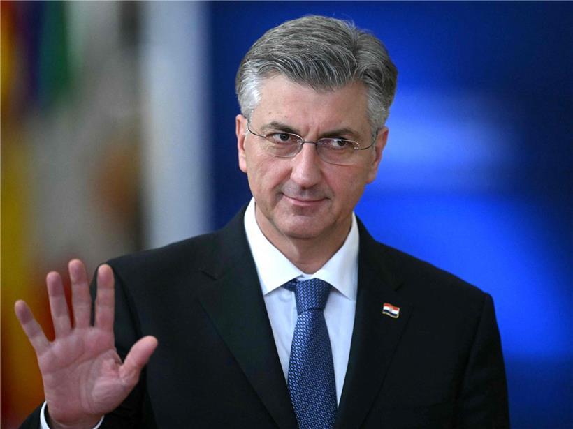 Kroatischer Regierungschef Andrej Plenkovic und konservative HDZ bei umstrittener Ustascha-Demonstration in Kroatien