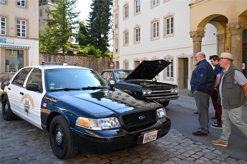 Auch ein Ford der US-Highway Patrol, den man aus zahlreichen Hollywoodfilmen ken...