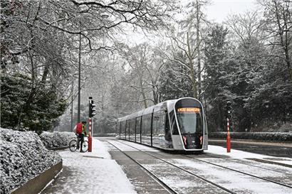 Auch in Luxemburg-Stadt hat es am Freitag geschneit – dabei blieb eine Schneeschicht liegen 
