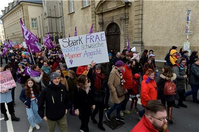 Auch in Luxemburg gehen immer noch viele Menschen für mehr Gleichberechtigung auf die Straße
