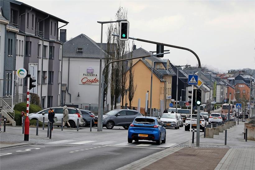 Auch in Sandweiler: Wenig Menschen, viele Autos