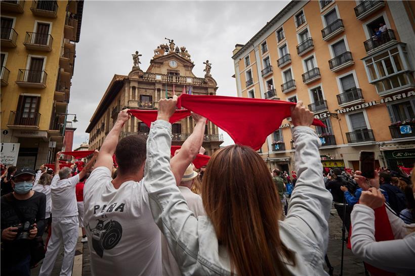 Auch in diesem Jahr wurde die Sanfermines in Pamplona abgesagt. Stattdessen sind die Leute jetzt mit der Delta-Variante geplagt.

