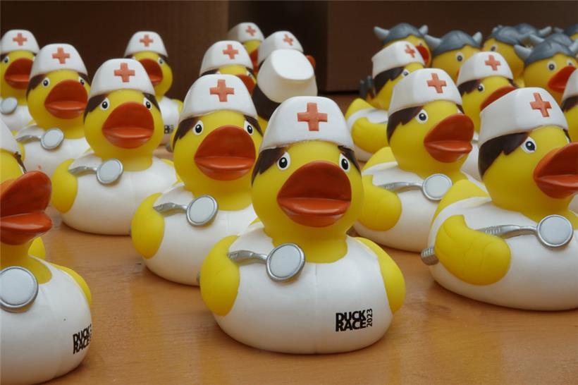 Auch vom letzten Duck Race gab es noch Erinnerungen zu kaufen