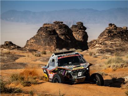 Charles Munster fährt konstant bei der Dakar Rallye und kämpft sich trotz Zeitverlusten kontinuierlich nach vorne