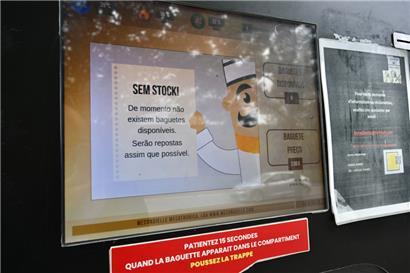 Auf dem Bildschirm tut sich was, ab 1. Juni soll es wieder Baguettes aus dem Automaten geben
