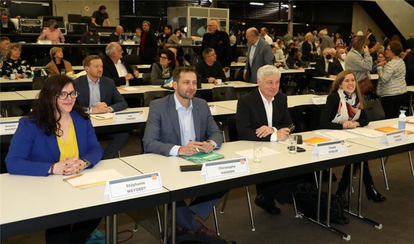 Auf dem CSV-Parteitag herrschte offenbar Freude darüber, sich wieder persönlich gegenüberstehen zu können und den Kongress nicht noch einmal online abhalten zu müssen
