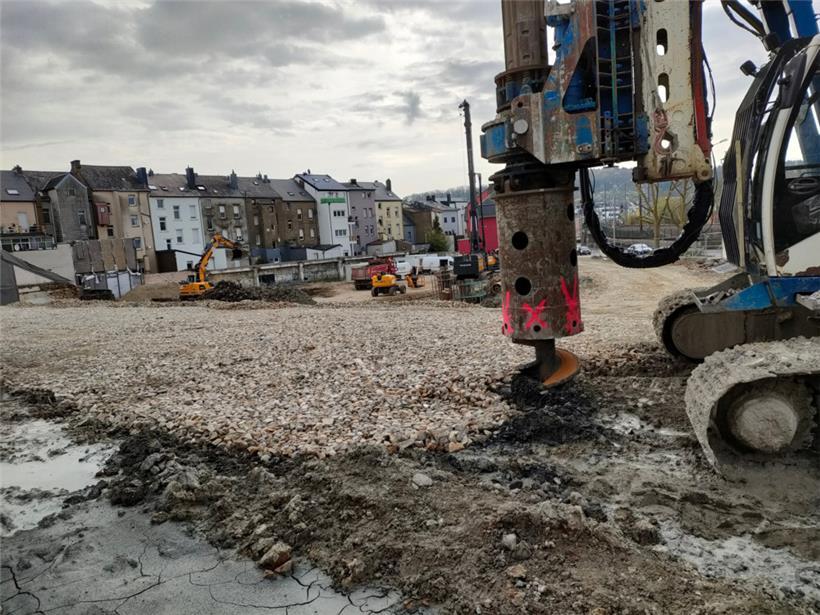 Auf dem Gelände der früheren Losch-Garage laufen die Vorbereitungsarbeiten