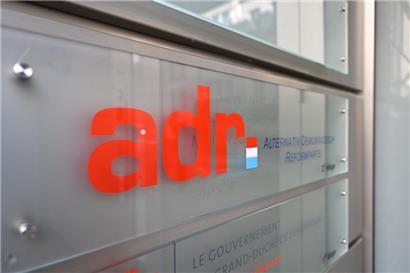 Auf den Wegen eines Rechtspopulisten aus den USA unterwegs: die ADR unter Fred Keup
