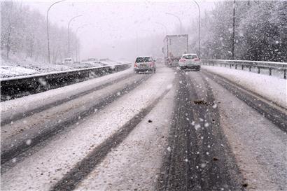 Auf der A4 bei Foetz geht es nur im Schritttempo voran

