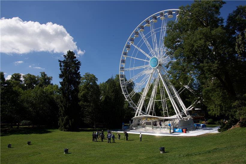 Auf der Kinnekswiiss tront nun ein neues 50 Meter hohes Riesenrad. 

