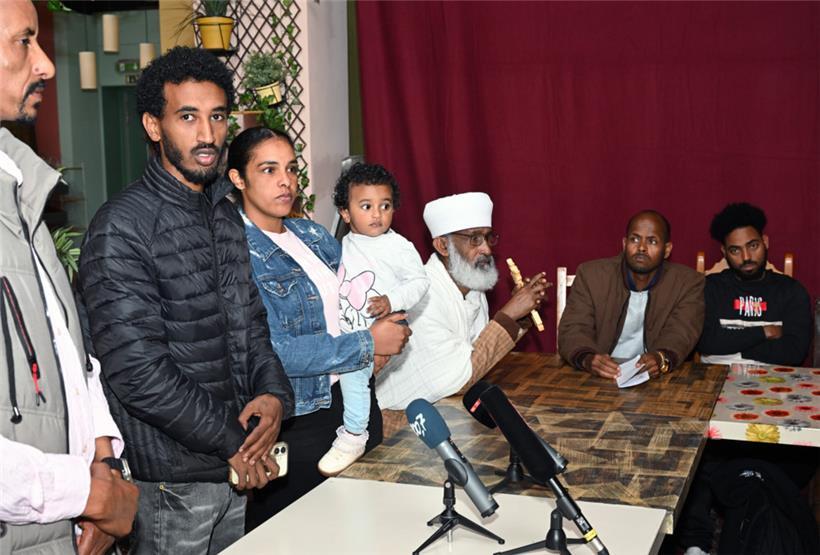 Auf der Pressekonferenz der „Réfugiés en détresse de logement“ im Restaurant „Chiche“ auf dem Limpertsberg
