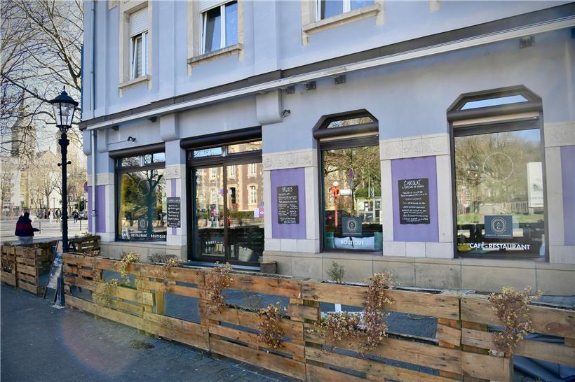 Auf der Terrasse werden bei der Öffnung nur noch 25 Gäste Platz finden – anstelle von 40
