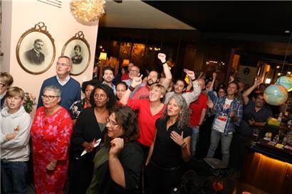 Auf der Wahlparty von „déi Lénk“ lagen Freud und Leid nah beieinander
