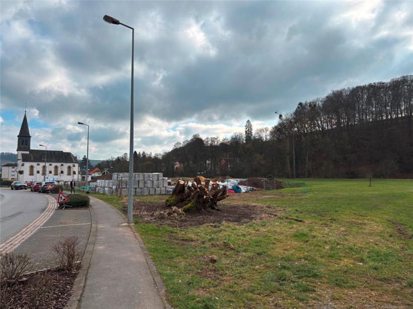Auf diesem Areal neben der Warkener Kapelle soll der neue Schul- und Sportcampus nebst „Maison relais“ gebaut werden
