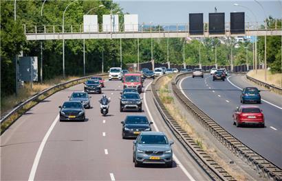 Auf diesem Streckenteil wird die Höchstgeschwindigkeit auf 70 km/h reduziert
