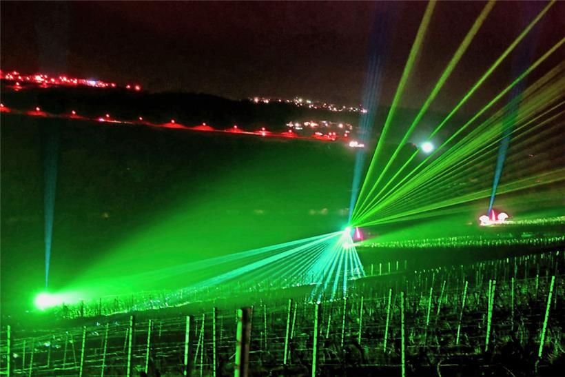 Auf einem Rundweg durch die Weinberge konnten die Besucher die Effekte auf sich einwirken lassen
