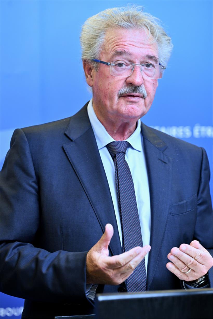 Auf einer für einen geschäftsführenden Minister eher ungewöhnlichen Pressekonferenz hat Jean Asselborn die in seinen Augen dringenden Maßnahmen vorgestellt
