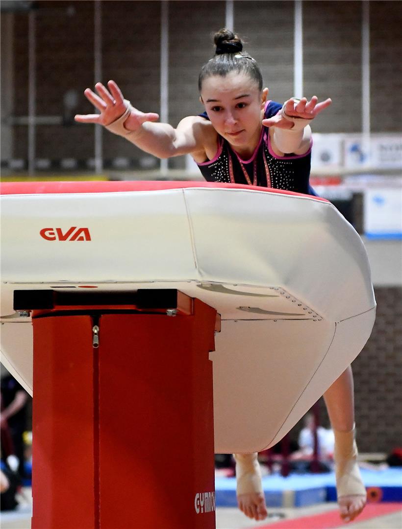 Aufatmen bei der FLGym: Céleste Mordenti und die restlichen EM-Teilnehmer der FLGym dürfen in den kommenden Wochen weiter in der Turnhalle des INS trainieren

