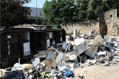 Aufräumen in Echternach nach den Überschwemmungen vom Juli 2021
